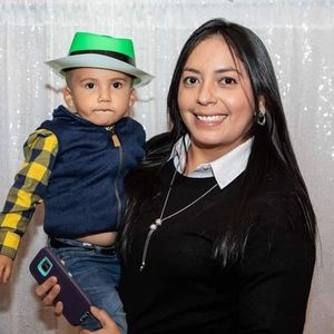 Meet your Posher, Dariela